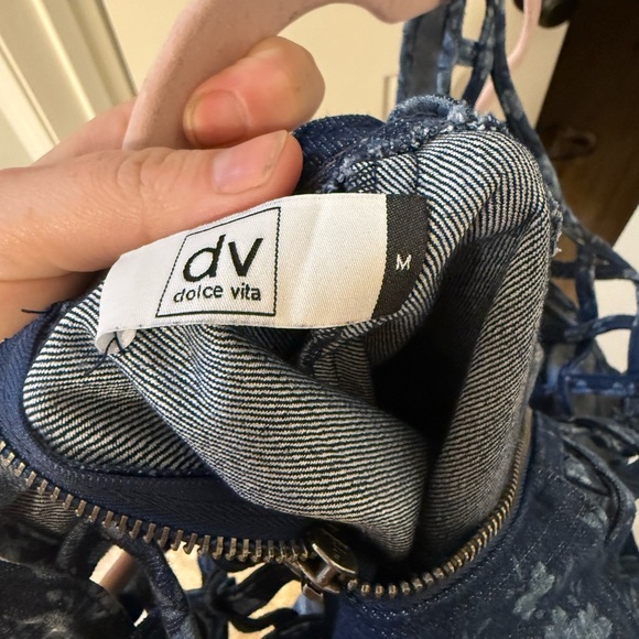 DV By Dolce Vita Body Con Dress Size M - Picture 5 of 5
